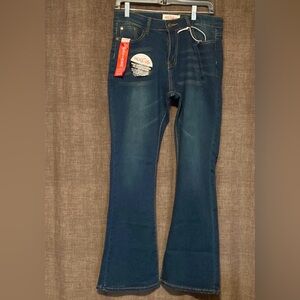 Red Bottoms “ Hug Me”  Y2K Vintage Boot Cut/ Higher Midrise Jeans  W 13/31